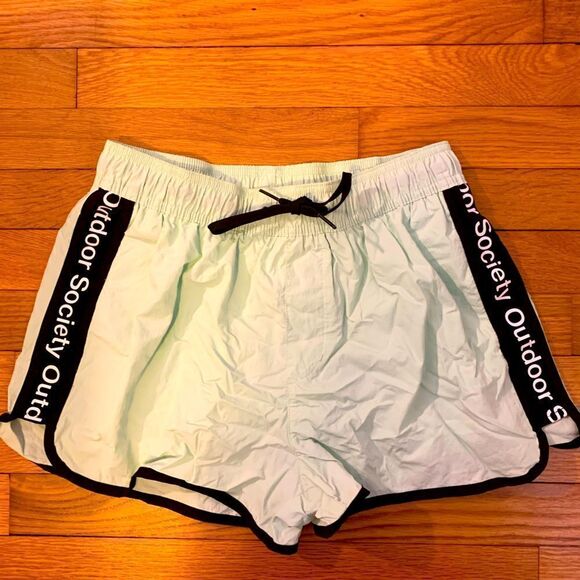 H&M small green athletic shorts - Picture 1 of 3